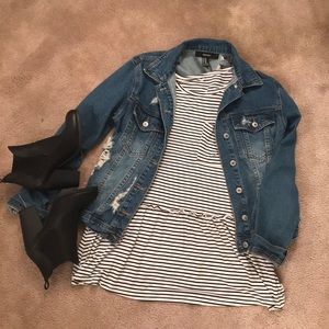 Short sleeve flowy top